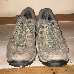 Eddie Bauer‎ shoes 8